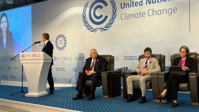 وزير الزراعة يشارك في جلسة أجندة الإنجازات والطفرات المعنية بإزالة الكربون