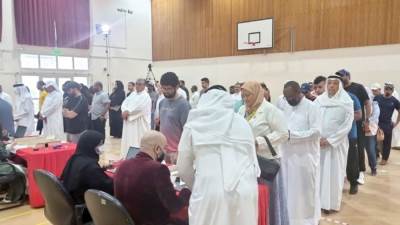 مراكز الأقتراع بالبحرين تستقبل الناخبين ليدلون بأصواتهم فى الانتخابات النيابية والبلدية