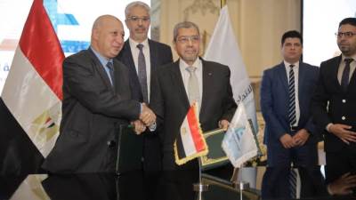 "الضرائب" توقع اتفاقية تحاسبيه مع" الغرف التجارية" بشأن نشاط تجارة المصوغات بالتجزئة