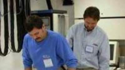 علماء ينجحون بتحديد خلايا عصبية تساعد على شفاء المصابين بالشلل