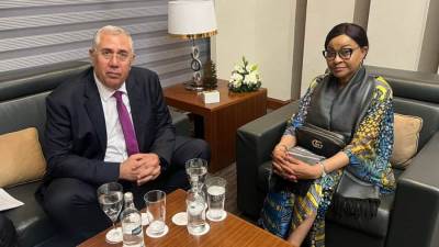 القصير يبحث مع المفوض الزراعي بالاتحاد الإفريقي سبل التنمية بالقارة الافريقية