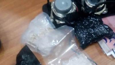 جمارك الطرود البريدية بالقاهرة تضبط كمية من "MDMA" المخدرة 