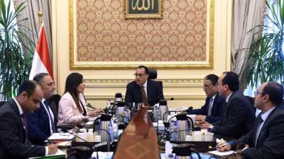 مدبولي يستعرض مع مدير المركز الوطني لتخطيط استخدامات أراضي الدولة عددا من ملفات العمل