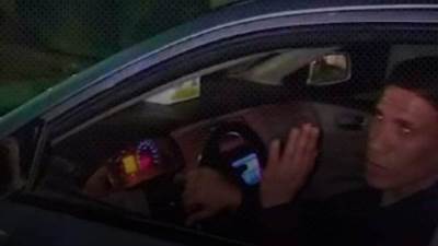 سعرها يتجاوز الربع مليون... عامل النظافة صاحب واقعة كشري التحرير يقود سيارة حديثة بعد الإفراج عنه