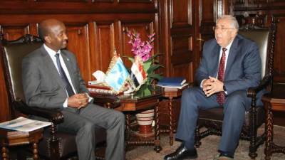 القصير يبحث مع وزير الثروة السمكية الصومالي التعاون بمجال التدريب وبناء القدرات