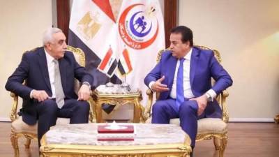 وزير الصحة يستقبل سفير العراق لتعزيز التعاون بين البلدين 