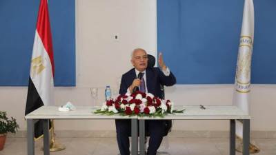 وزير التعليم يلتقي مديري إدارات التدريب على مستوى الجمهورية