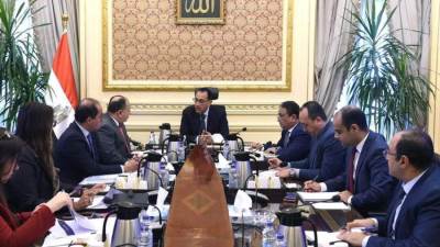 رئيس الوزراء يستعرض مع "معيط" التقديرات الأولية للموازنة العامة للعام المالي الحالي