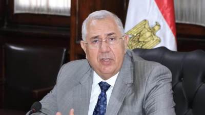 وزير الزراعة يبحث مع مسئولي بنك مصر آليات دفع الائتمان للقطاع الزراعي