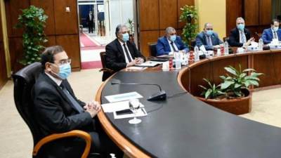 الملا يبحث مع رئيس شركة روهربمبن الألمانية تعزيز أنشطة التصنيع المحلى للمضخات