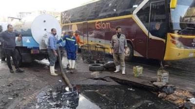 سقوط أتوبيس يقل 24 راكبًا في هبوط أرضي بأحد شوارع الإسكندرية