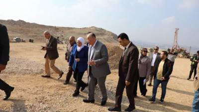 محافظ القاهرة يتفقد عددًا من المحاور الجديدة لتحقيق السيولة المرورية بالعاصمة