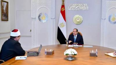 لدورهم في نشر الخطاب الديني.. الرئيس السيسي يوجه بتطوير برامج تدريب وتأهيل الائمة