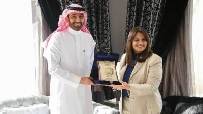 في أول زيارة إلى المملكة ...وزيرة الهجرة تلتقي وزير الموارد البشرية السعودي