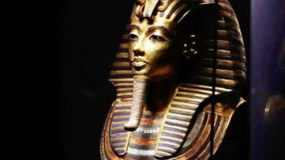 الصحف العالمية تحتفل بمئوية اكتشاف مقبرة توت عنخ آمون