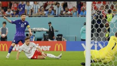 الأرجنتين تجتاح بولندا بثنائية.. ويصعدان معا لثمن النهائي 