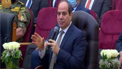 الرئيس السيسى: النمو السكانى "سيأكل" البلد.. ونقدر نعمل حواجز للشواطئ بطول 300 كيلومتر