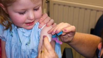 الصحة: تطعيم 16 مليون طفل بطعم شلل الأطفال يوم 11 ديسمبر