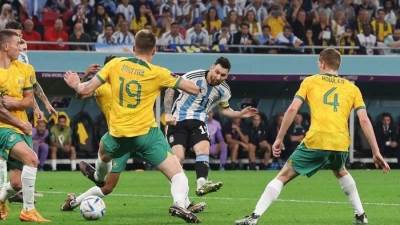 الأرجنتين تنهي مشوار أستراليا في المونديال.. وتضرب موعد مع الطواحين في دور الربع النهائي