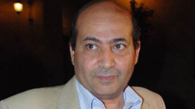 طارق الشناوى ناعيا مفيد فوزى: تطوى صفحة استثنائية فى تاريخنا الصحفى