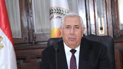 وزير الزراعة يبحث مع رئيس هيئة سلامة الغذاء الالتزام بإجراءات السلامة في التصدير والاستيراد