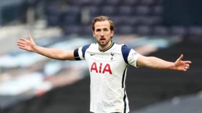 هاري كين يحصل علي جائزة أفضل لاعب في مباراة إنجلترا والسنغال