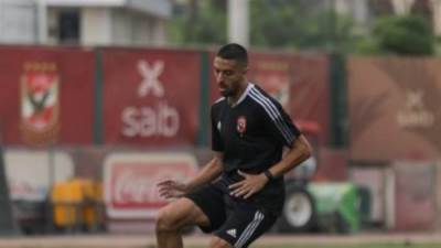 الأهلى يعلن إصابة طاهر محمد طاهر بجزع فى الرباط الداخلى للركبة