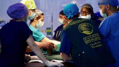 مركز الملك سلمان للإغاثة يجري عمليات جراحية متخصصة في جمهورية غامبيا
