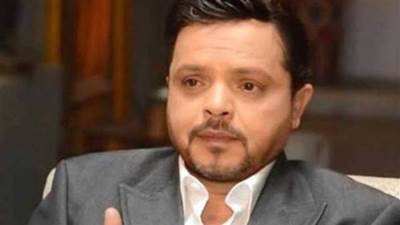  محمد هنيدي يحتفل بانتهاء تصوير "نبيل الجميل"