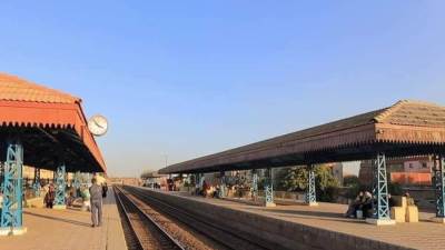 افتتاح عدد من مشروعات السكة الحديد والطرق والكباري التي نفذتها وزارة النقل