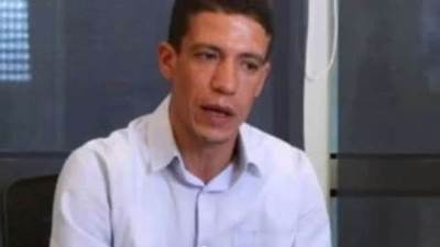 بالفيديو.. صاحب واقعة «كشري التحرير» يتعرض للإهانة في عزاء مفيد فوزي