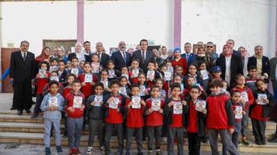 وزير الصحة يعلن مواصلة العمل بمبادرة رئيس الجمهورية للكشف عن أمراض" السمنة والانيميا"