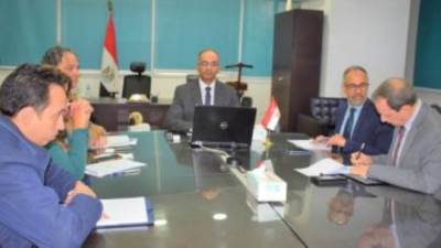 نائب وزير الإسكان يُتابع مع بعثة البنكين الدولى والآسيوى موقف مشروعات خدمات الصرف