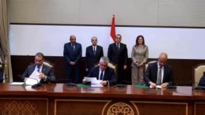 مصطفى مدبولى يشهد توقيع 7 مذكرات تفاهم لبدء دراسات إنتاج الهيدروجين الأخضر