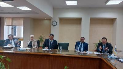 تفاصيل اجتماع نائب وزير المالية مع نقيب الأطباء بشأن التسجيل بـ«الفاتورة الإلكترونية»