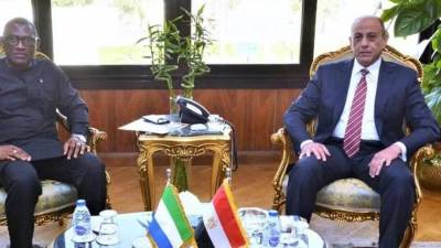 خلال لقاءه بسفير سيراليون.. وزير الطيران: تعزيز التعاون مع الأشقاء الافارقة فى مقدمة الأولويات