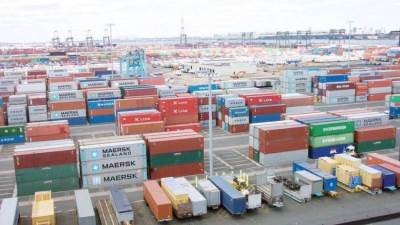 3.7 مليار إجمالي الضرائب والرسوم المحصلة بجمارك السخنة خلال نوفمبر 