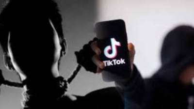 حظر فيديوهات التحديات الخطيرة من علي موقع "التيك توك".. أدت للوفاة