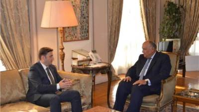 شكرى يستقبل وزير خارجية مقدونيا الشمالية ومؤتمر صحفى مشترك بعد قليل