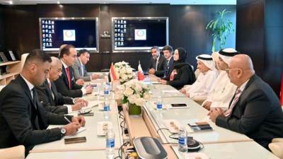 "رئيس هيئة الرعاية الصحية" يبحث مع مسئولي البحرين سبل التعاون وتبادل الخبرات