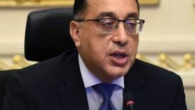 رئيس الوزراء يعقد اجتماعًا موسعًا لضبط أسعار السلع