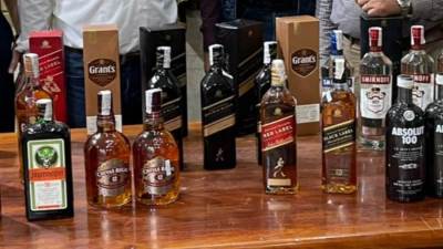 ضبط خمور غير خالصة الضرائب والرسوم الجمركية بجراج أحد فنادق القاهرة