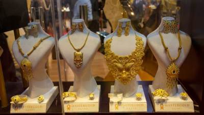 «آي صاغة»: فوضى التسعير تضرب أسواق الذهب  وعيار 21  بين 1850 و1950 جنيهًا