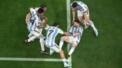 بنهائى كأس العالم.. الأرجنتين تتفوق على فرنسا بثنائية فى الشوط الأول