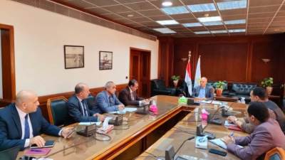 سويلم يتابع ضوابط إستخدام المياه الجوفية وتنفيذ مشروع تطوير الرى بواحة سيوة