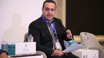 معاون وزير الاسكان يتقدم بورقة بعنوان "مدن الجيل الرابع في مصر..نحو مدن ذكية مستدامة"