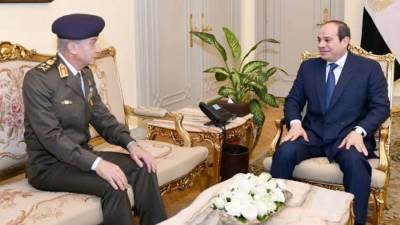 الرئيس السيسي يستقبل الفريق اول محمد زكي وزير الدفاع والأنتاج الحربي