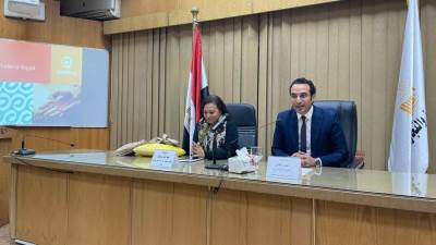 التموين: تدريب بعض أصحاب منافذ جمعيتي ومديري المجمعات على عرض السلع والبيع للمستهلك