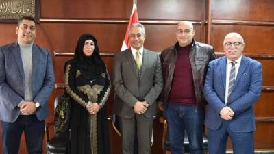 وزير القوى العاملة يخصص وحدة تدريب متنقلة لبدويات سانت كاترين