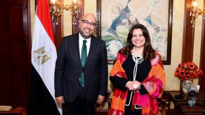 "الهجرة": حريصون على دعم مشروعات المصريين بالخارج لربطهم بالوطن وتوفير فرص العمل